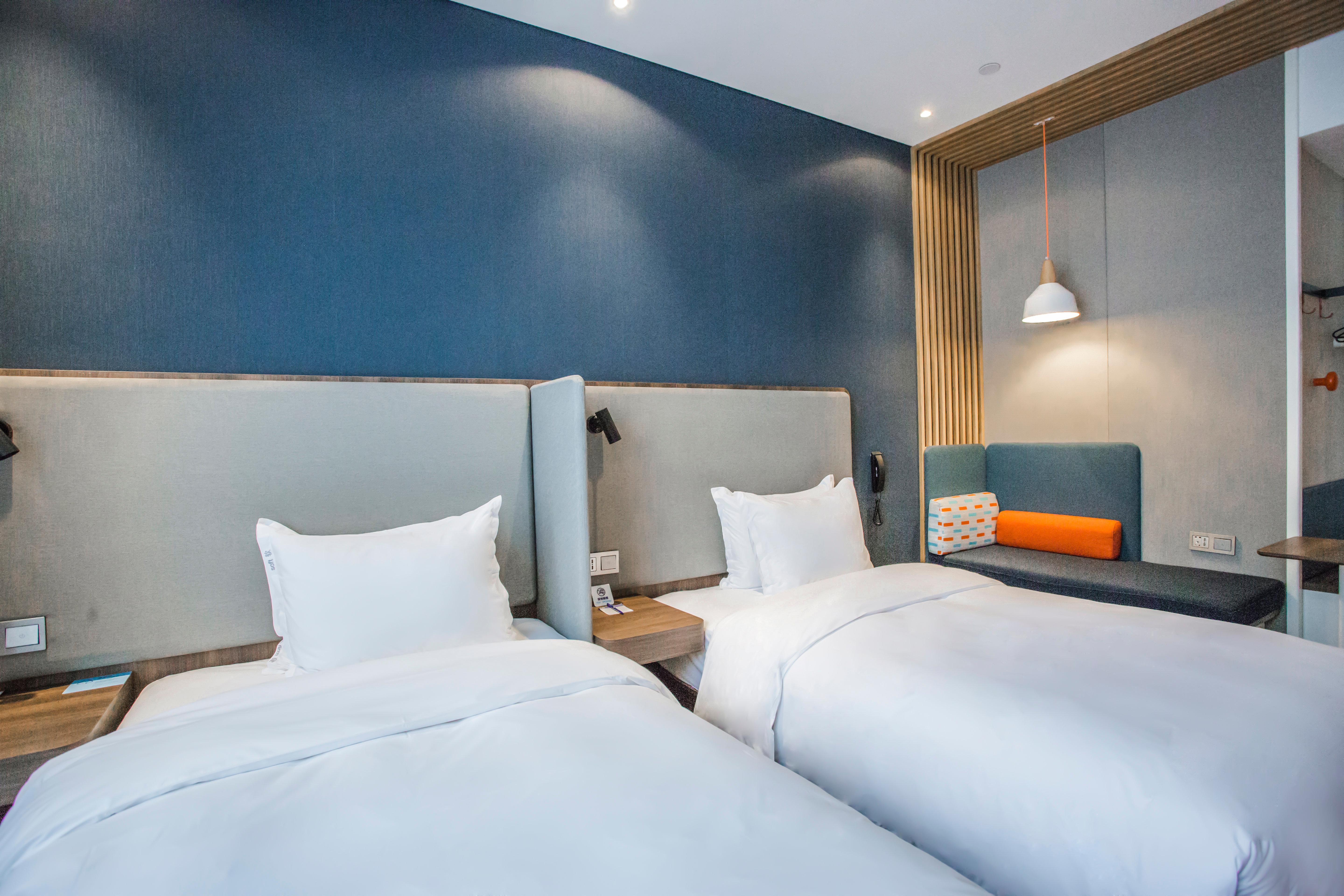 Holiday Inn Express Shanghai Pudong Chuansha, An Ihg Hotel Eksteriør billede